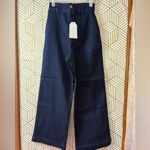 Universal Standard Cropped Carrie Jeans size 00